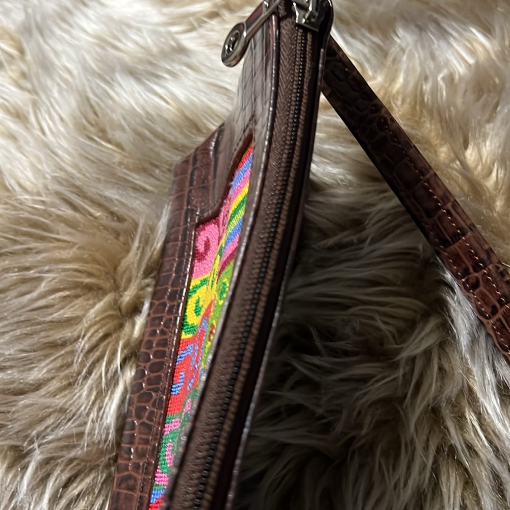 Elegant Brown Clutch with Colorful Embroidery - Picture 7 of 8